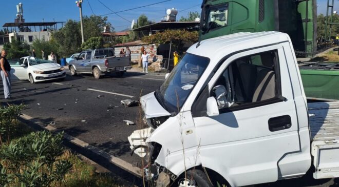 Muğla'da kamyonetle otomobil çarpıştı: 1 ölü